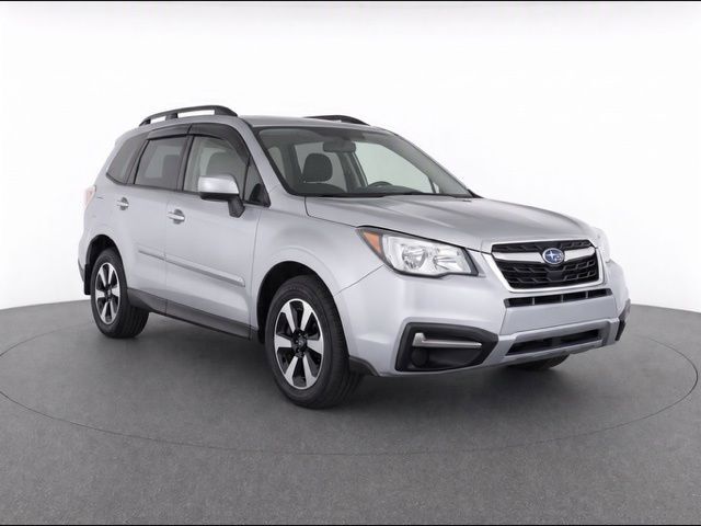 2017 SUBARU Forester