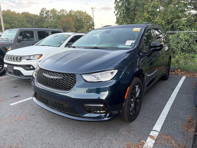 2025 CHRYSLER Pacifica