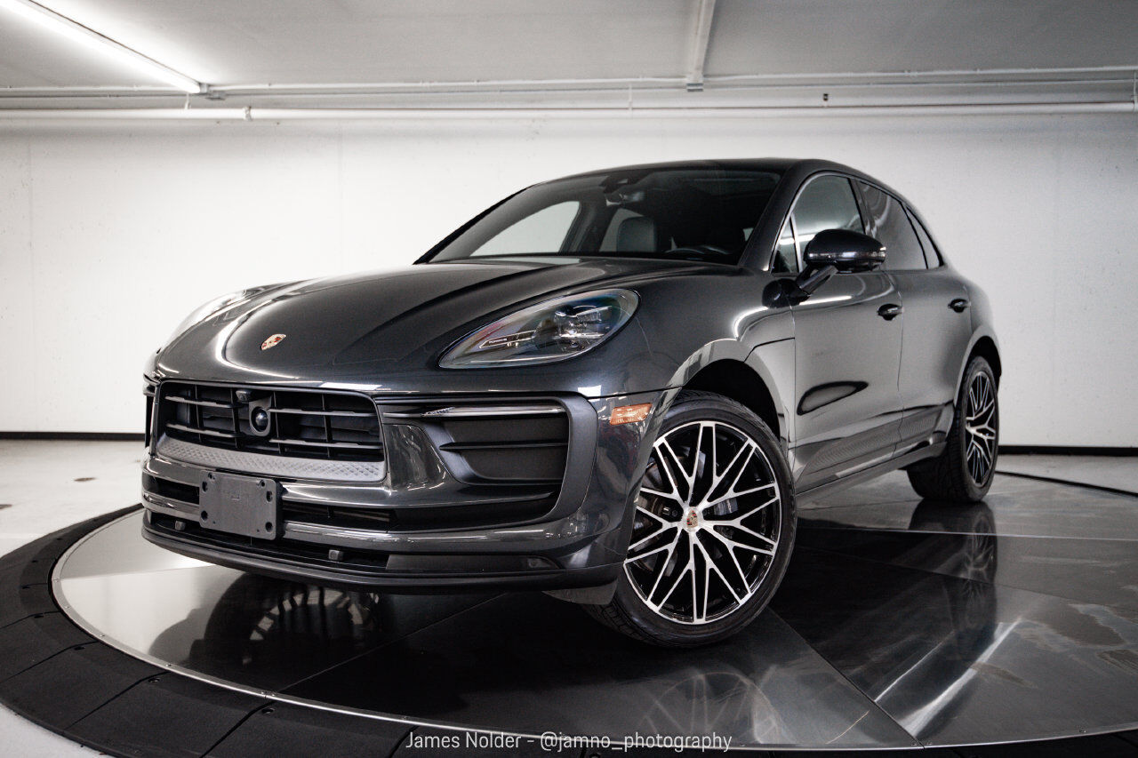 2023 PORSCHE Macan