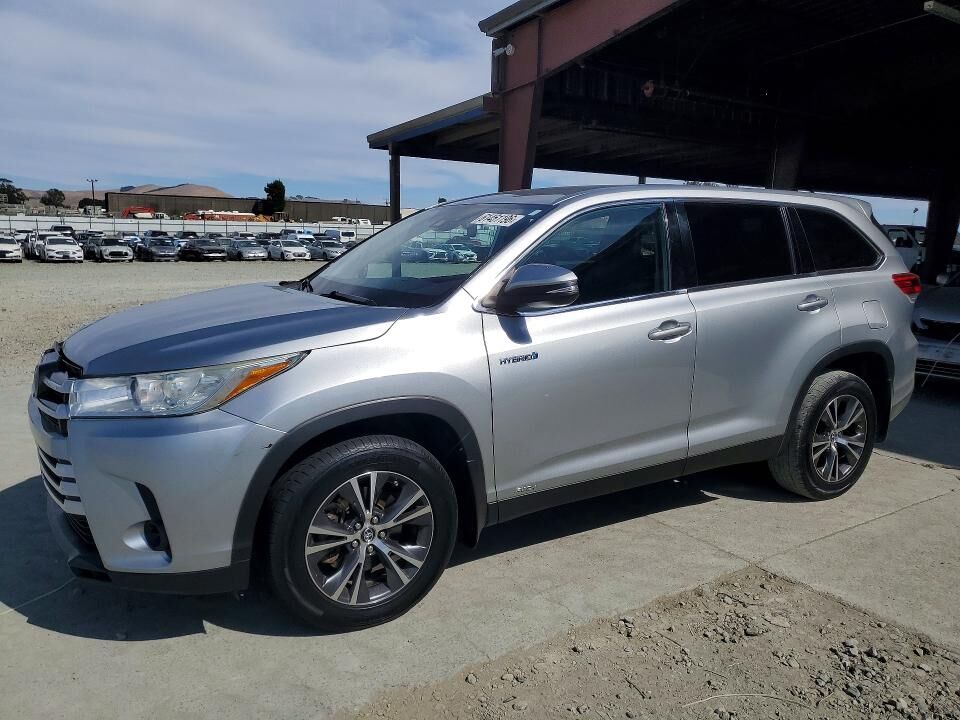2019 TOYOTA Highlander