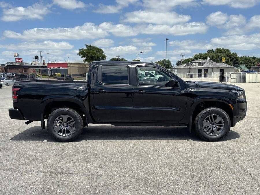 2026 NISSAN Frontier