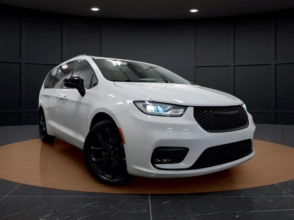 2025 CHRYSLER Pacifica