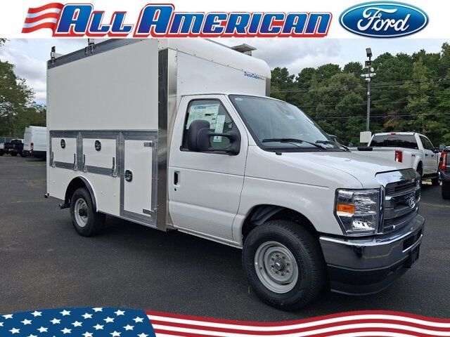 2027 FORD E-350