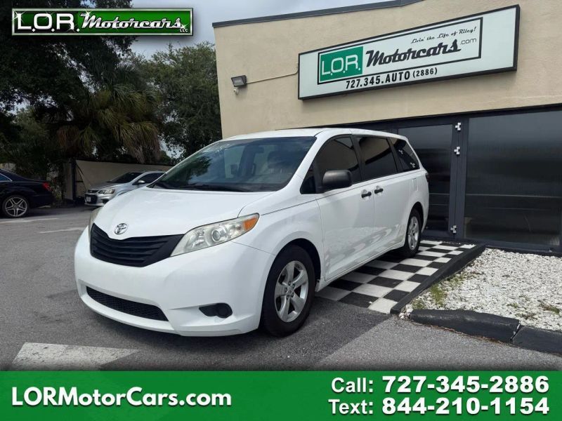 2016 TOYOTA Sienna