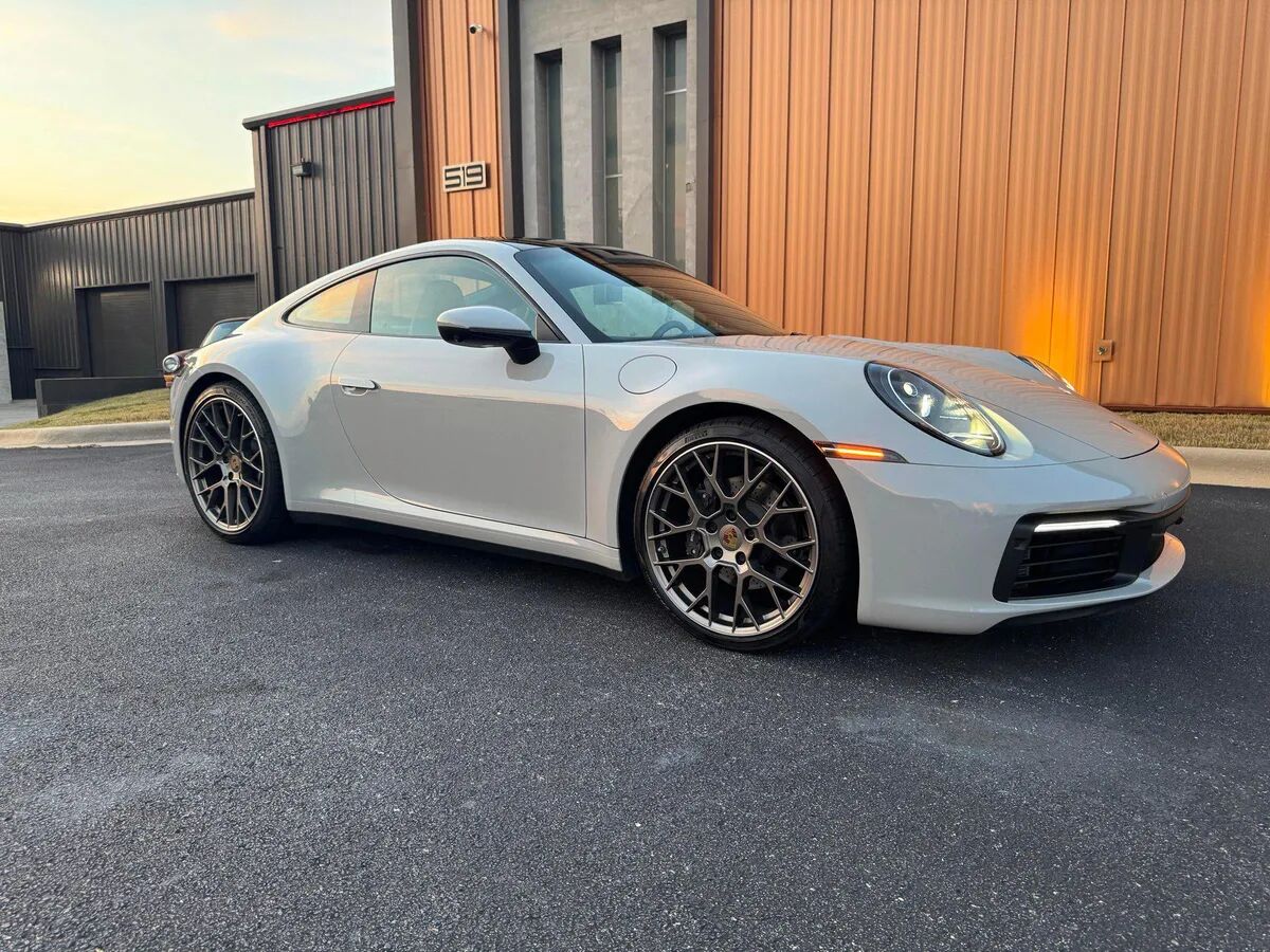2021 PORSCHE 911