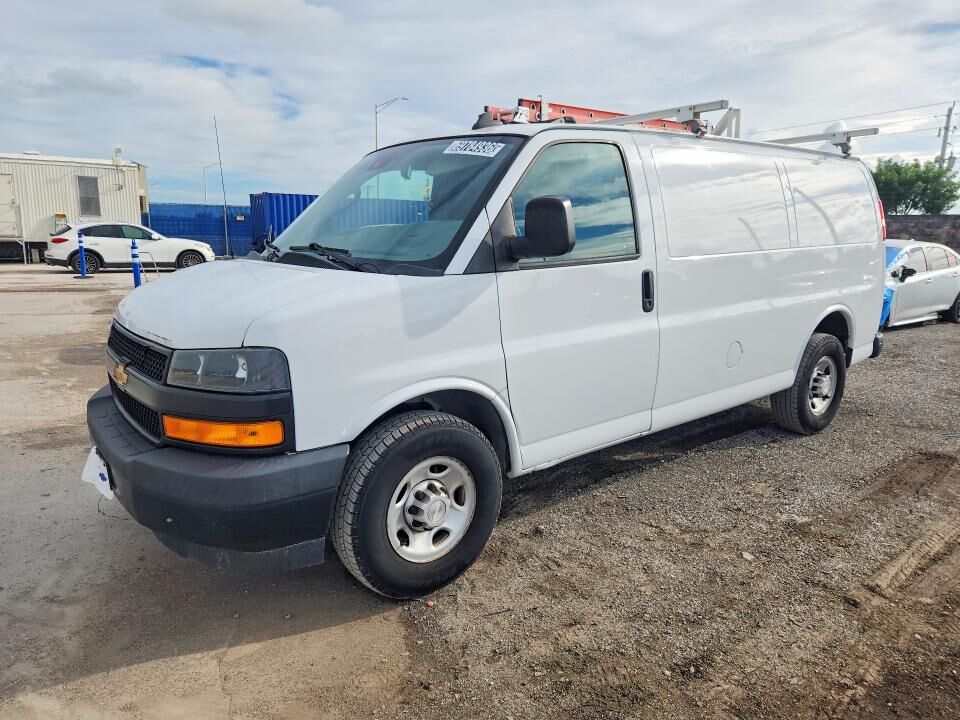 2020 CHEVROLET Express