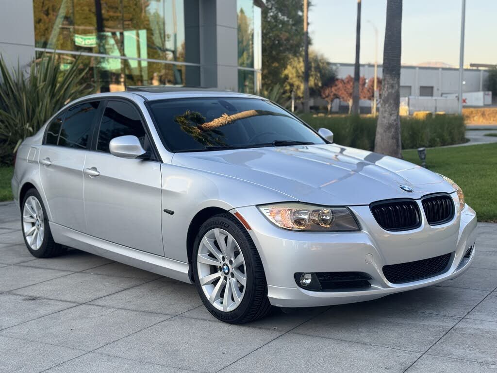 2011 BMW 3 Series
