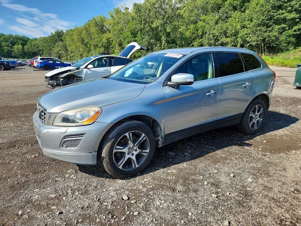 2013 VOLVO XC60