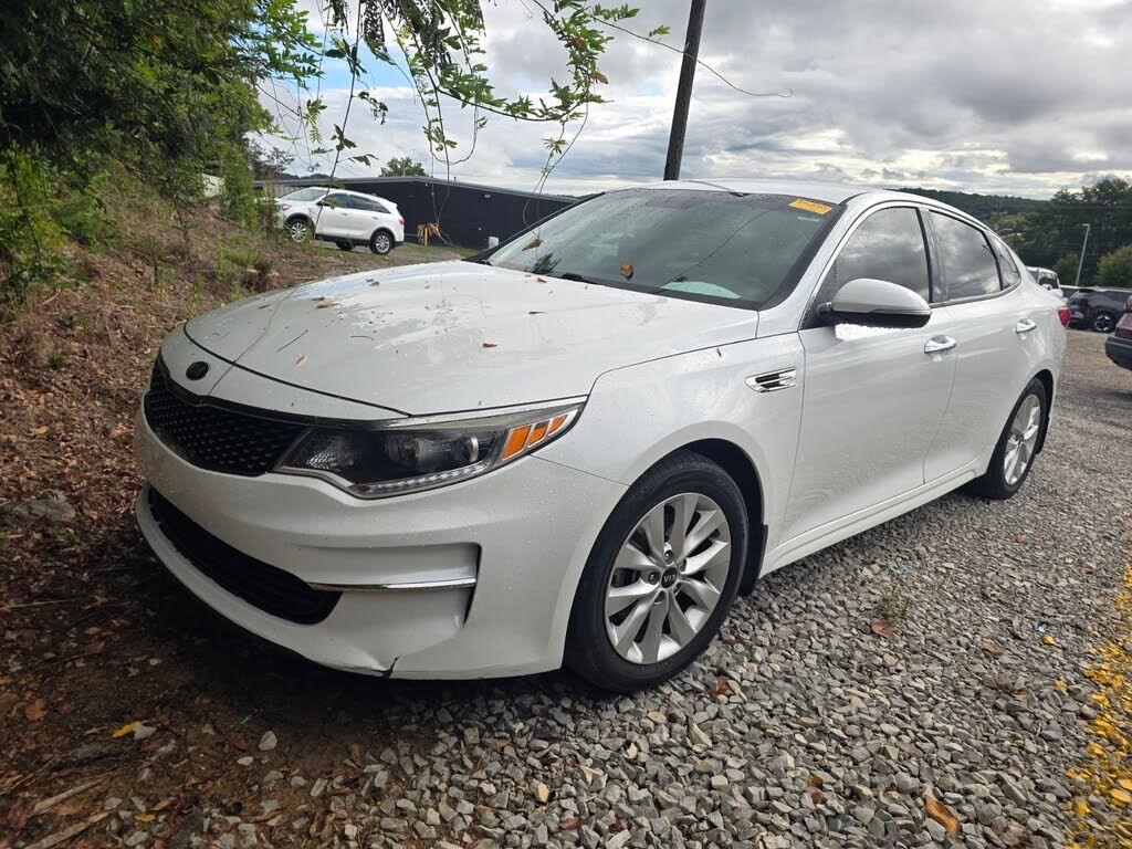 2018 KIA Optima