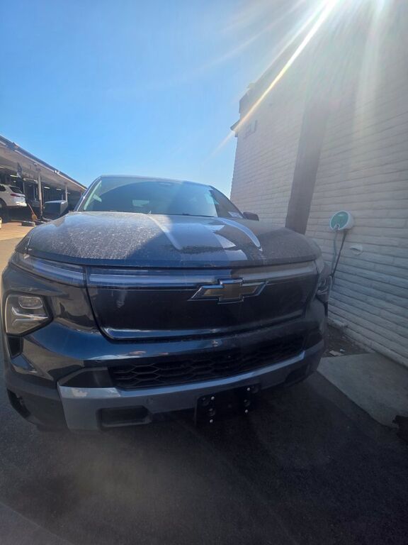 2025 CHEVROLET Silverado EV
