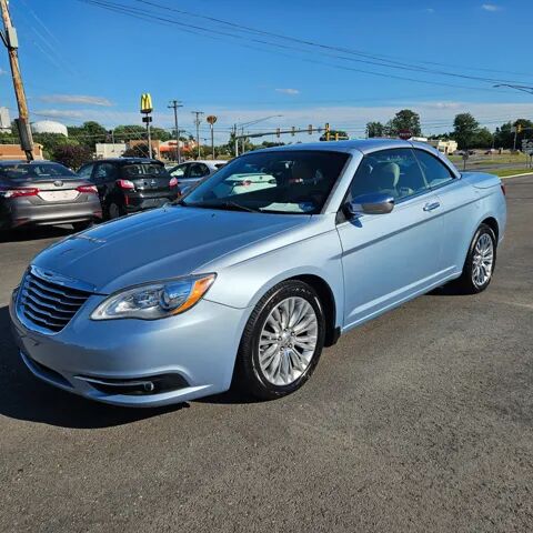2013 CHRYSLER 200