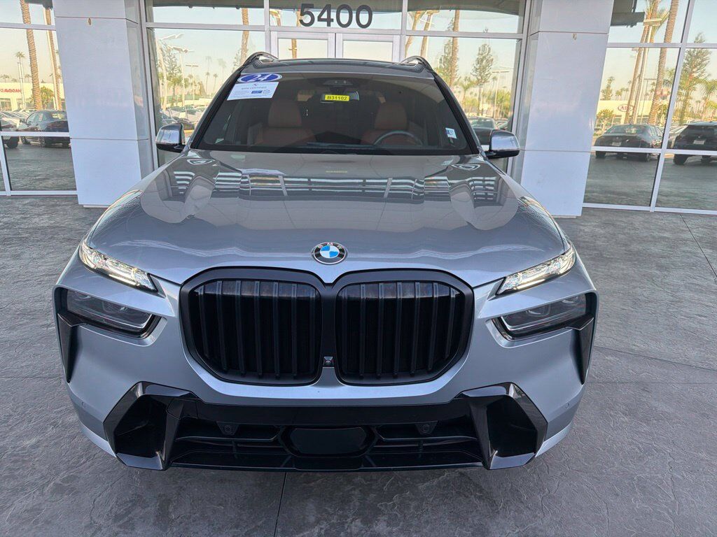 2024 BMW X7