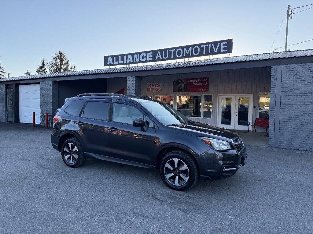2017 SUBARU Forester