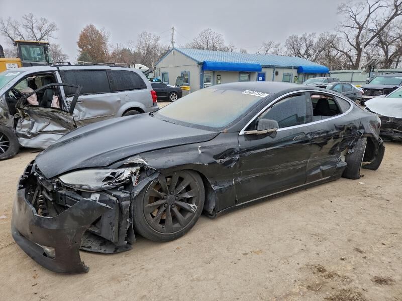 2017 TESLA Model S