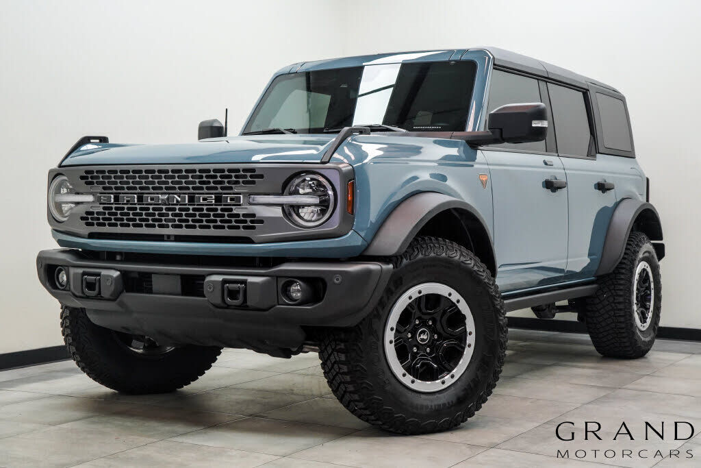 2023 FORD Bronco