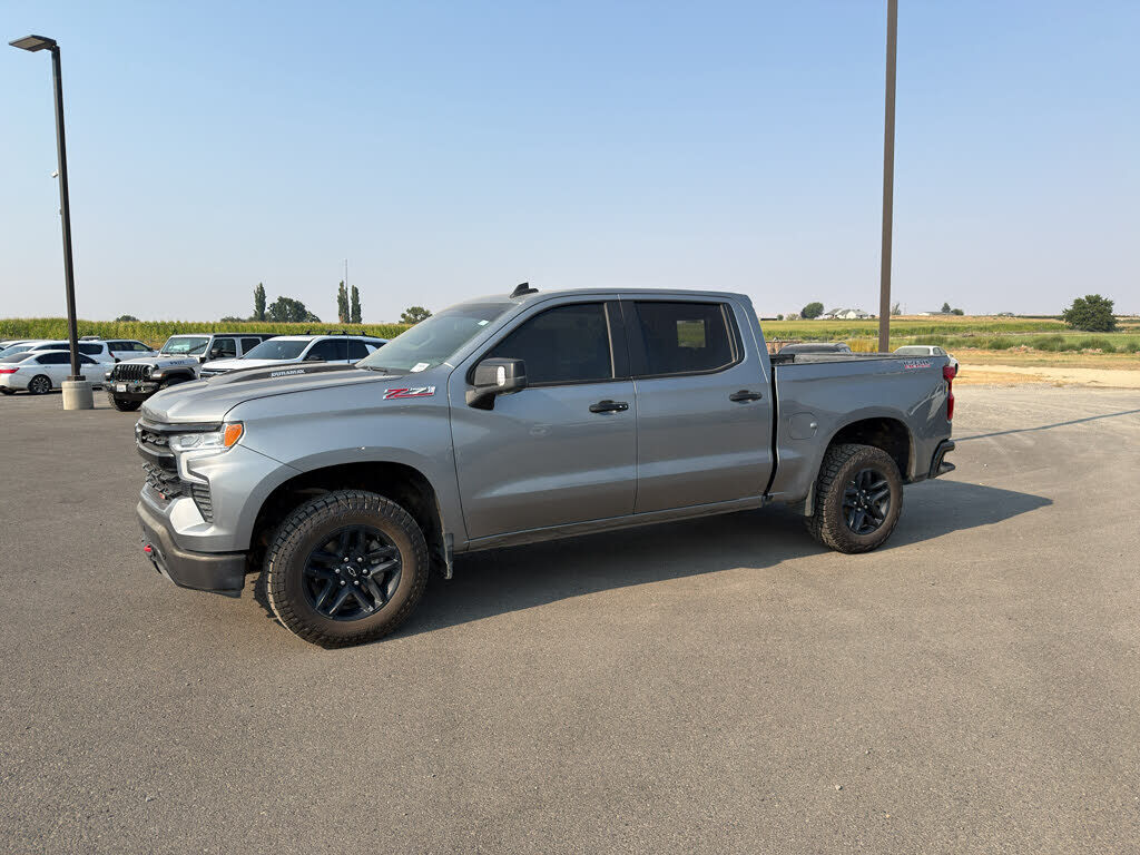 2024 CHEVROLET Silverado