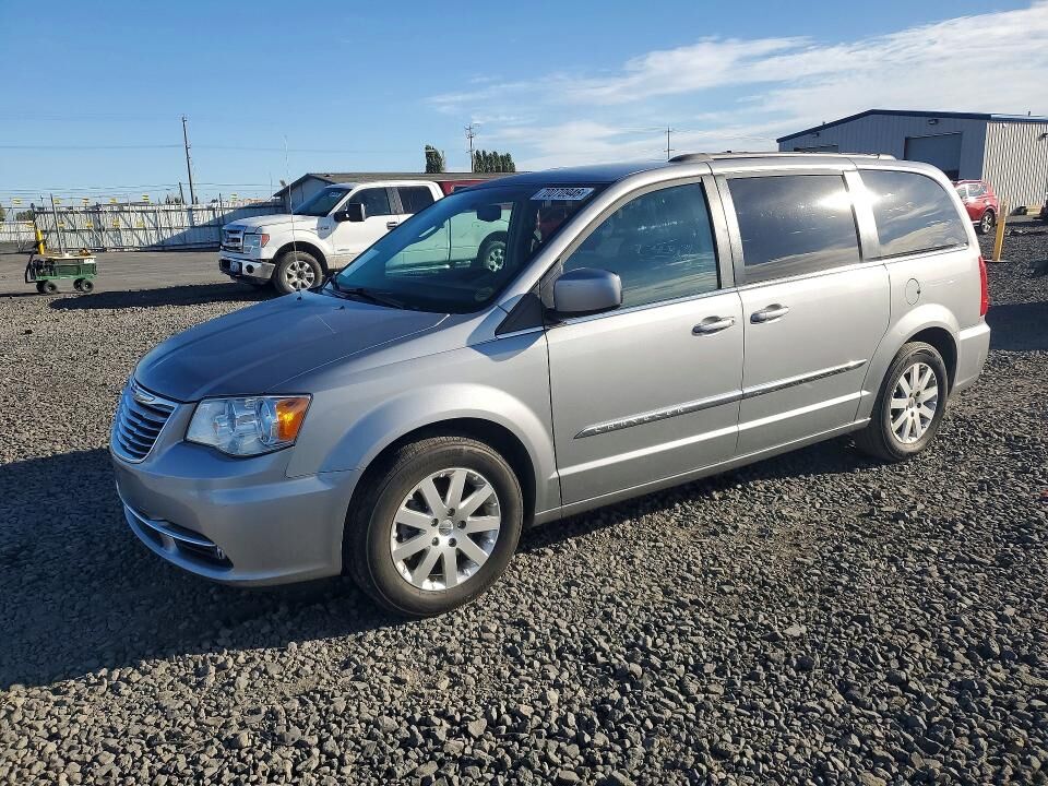 2015 CHRYSLER Town and Country