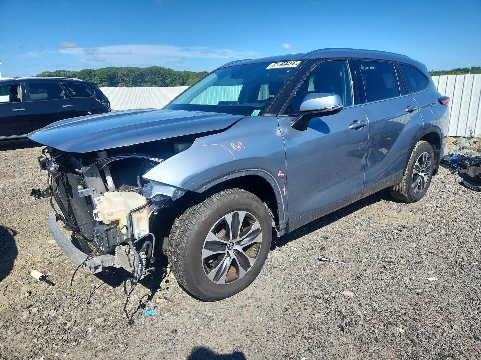 2020 TOYOTA Highlander