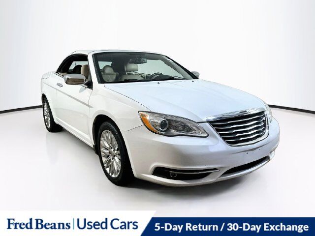 2014 CHRYSLER 200