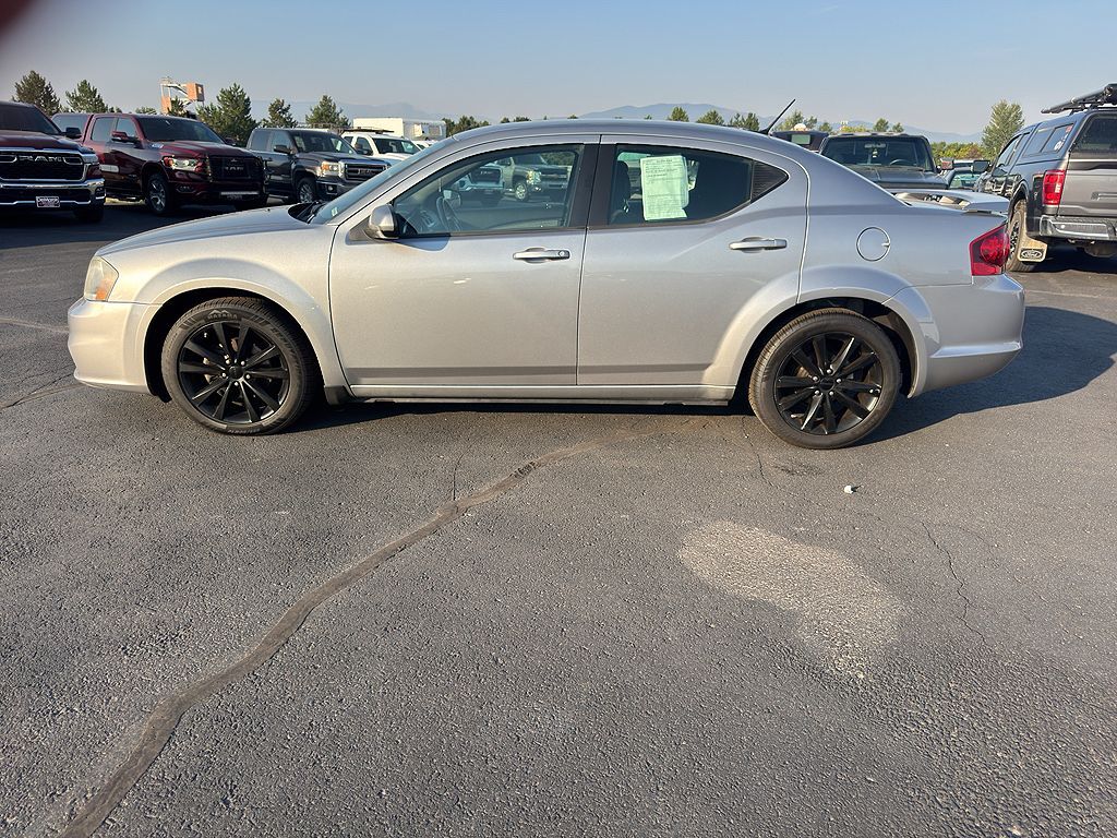 2013 DODGE Avenger