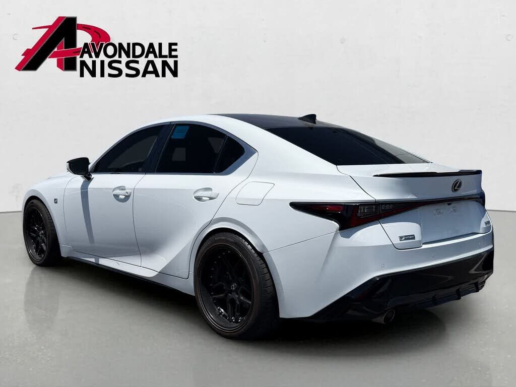 2021 Lexus IS