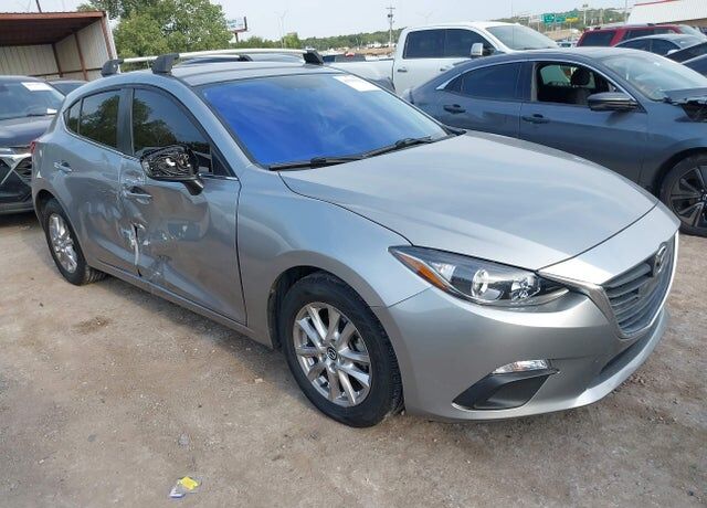 2016 MAZDA Mazda3