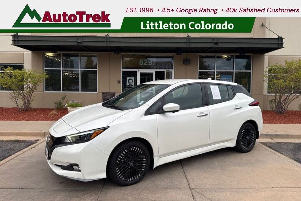 2024 NISSAN Leaf