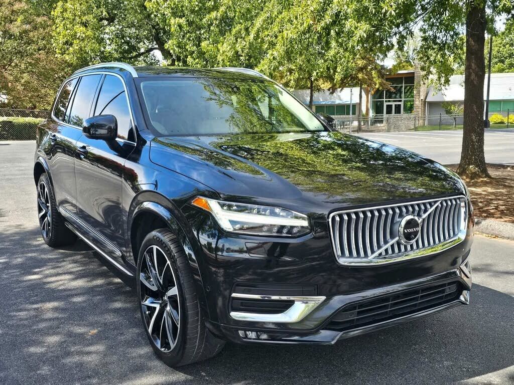 2023 VOLVO XC90