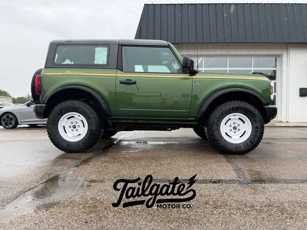 2023 FORD Bronco