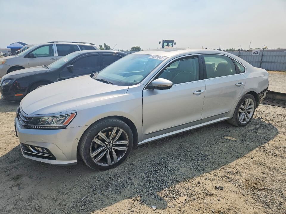 2017 VOLKSWAGEN Passat