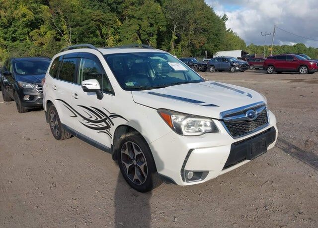 2015 SUBARU Forester