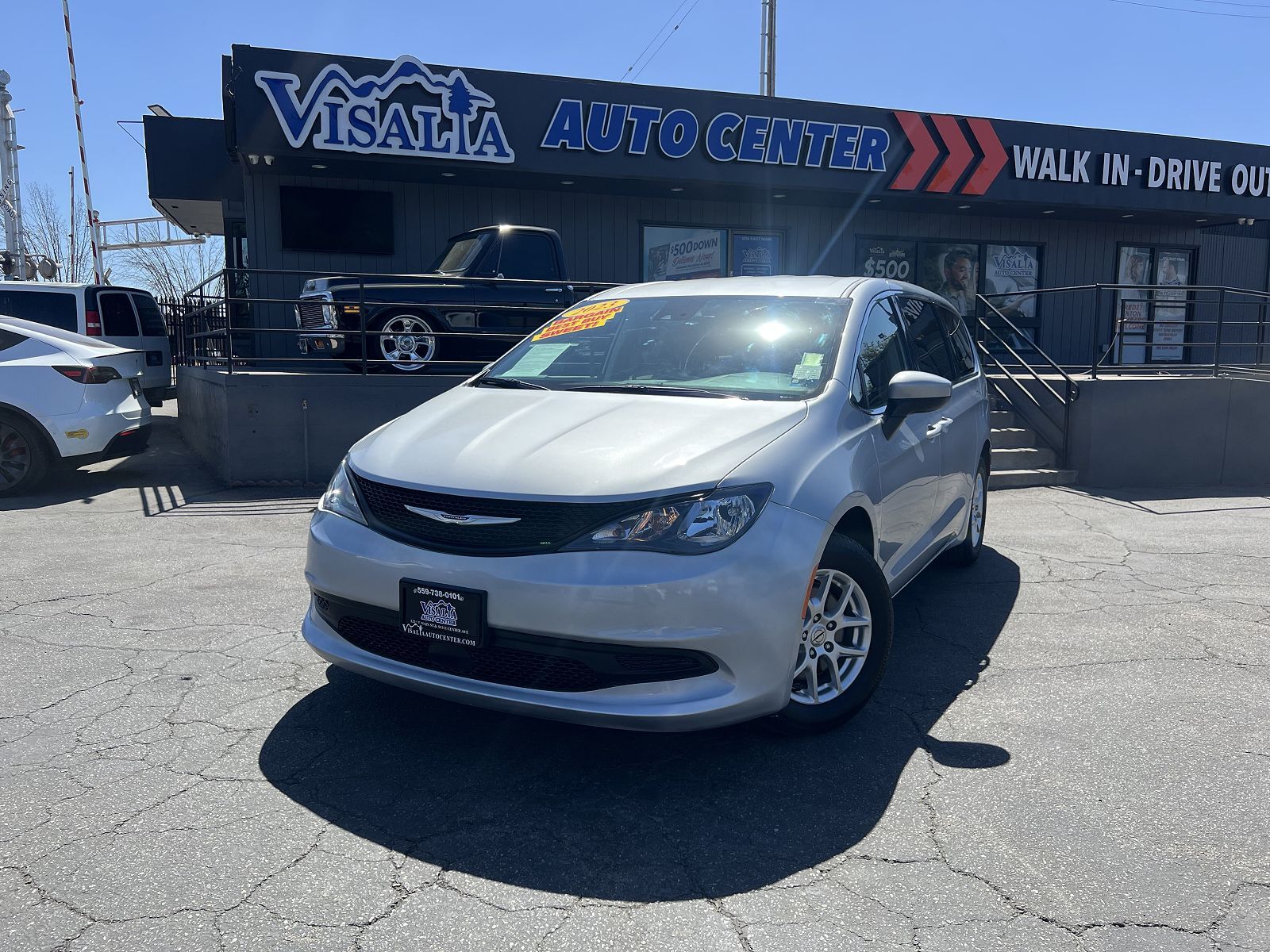 2023 CHRYSLER Voyager