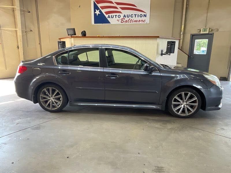 2014 SUBARU Legacy
