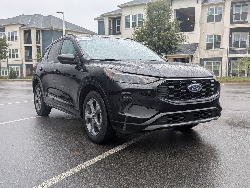 2024 FORD Escape