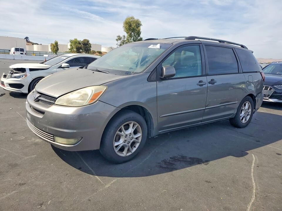 2005 TOYOTA Sienna