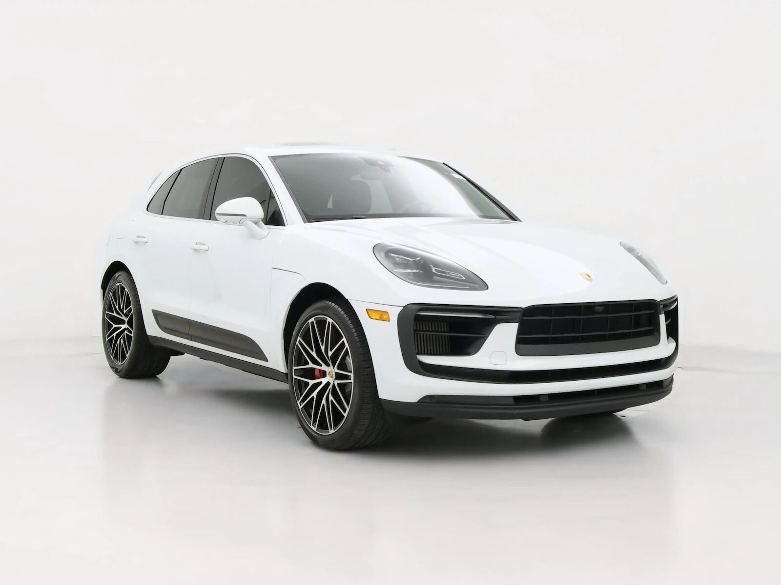 2022 PORSCHE Macan