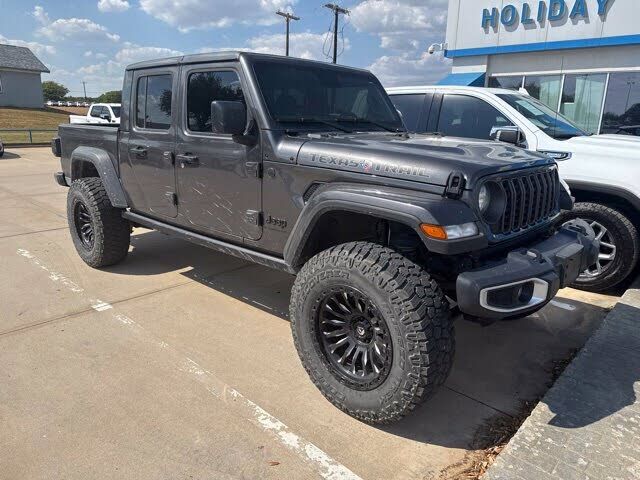2024 JEEP Gladiator
