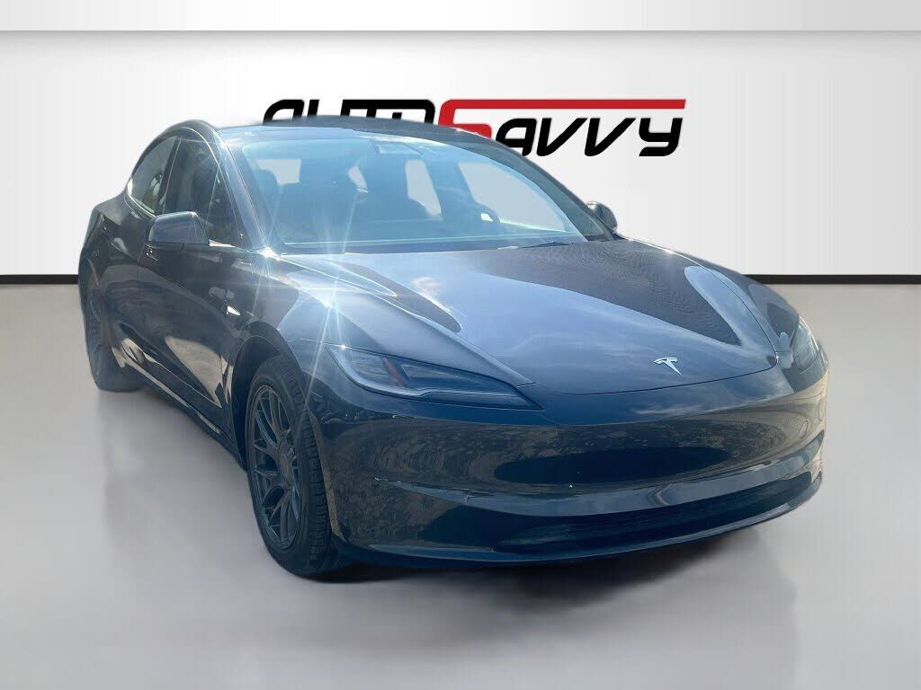 2024 TESLA Model 3