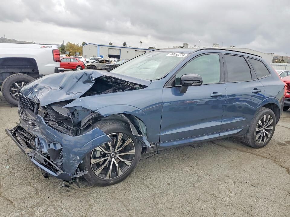 2024 VOLVO XC60