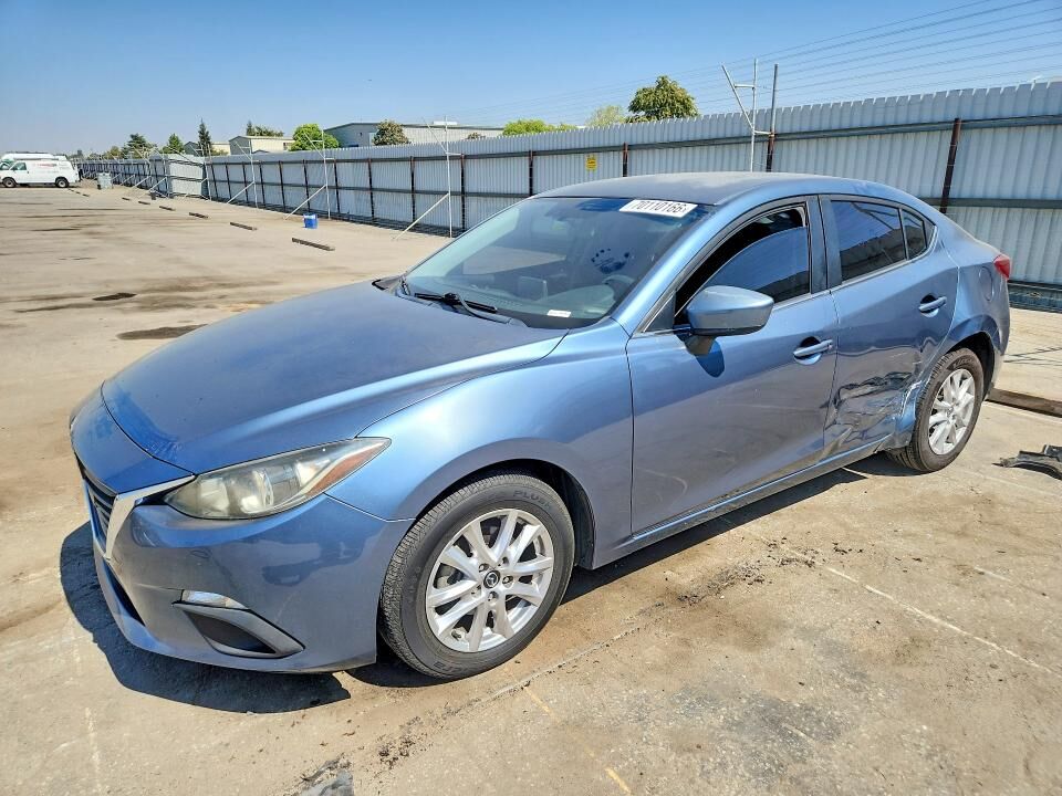 2016 MAZDA Mazda3