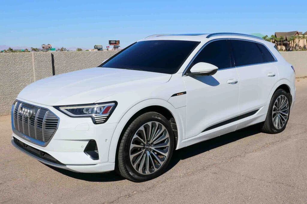2019 AUDI e-tron