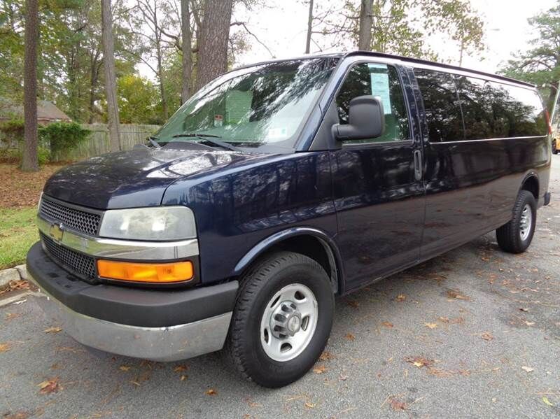 2011 CHEVROLET Express