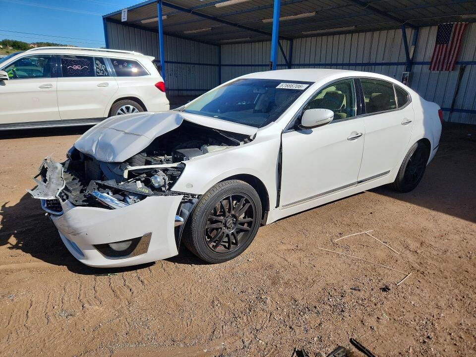 2014 KIA Cadenza