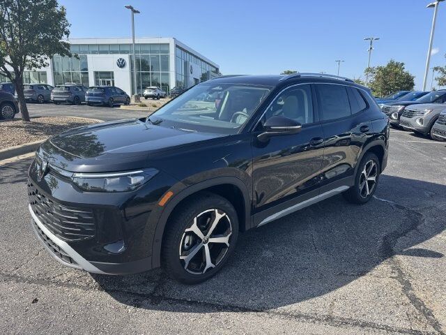 2026 VOLKSWAGEN Tiguan