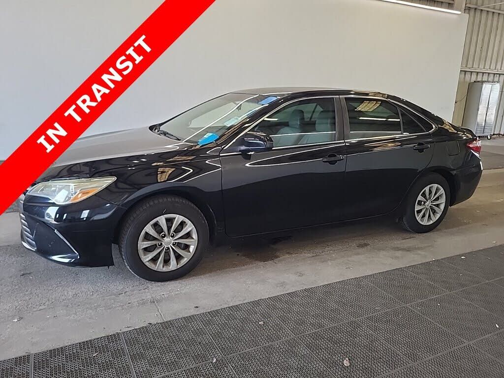 2017 TOYOTA Camry