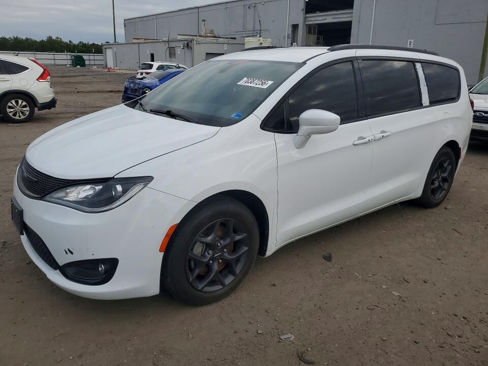 2018 CHRYSLER Pacifica