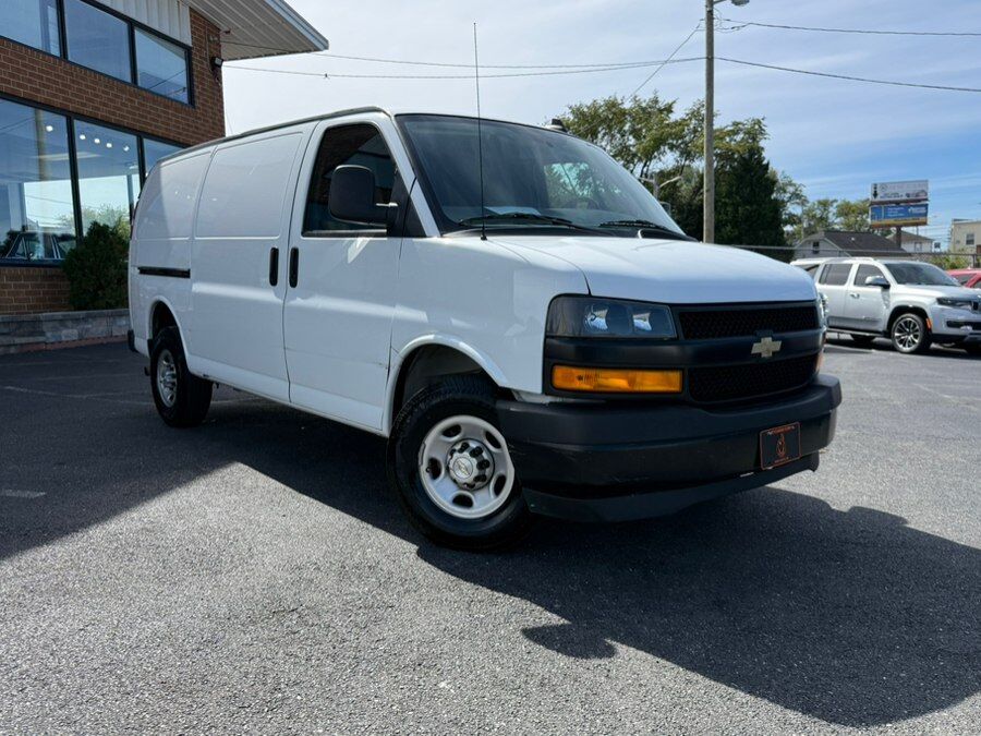 2023 CHEVROLET Express