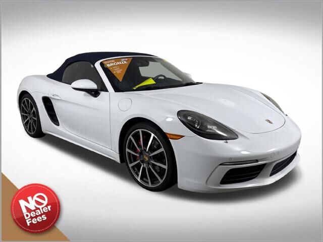 2017 PORSCHE Boxster