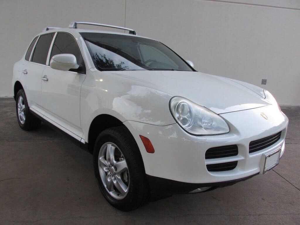 2004 PORSCHE Cayenne