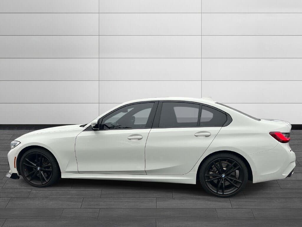 2022 BMW 330i